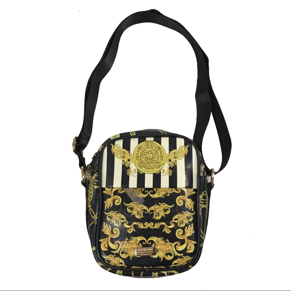 Men’s “Designer Style” satchel.